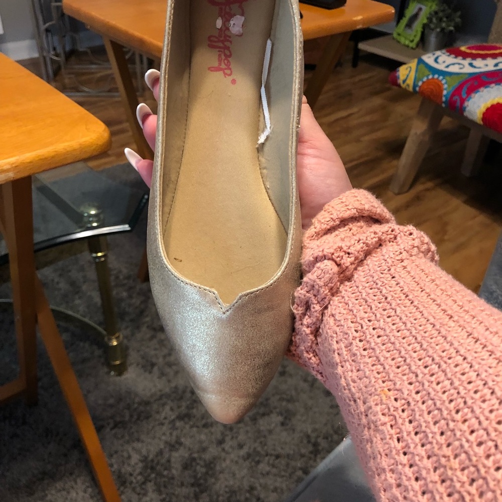Gold flats